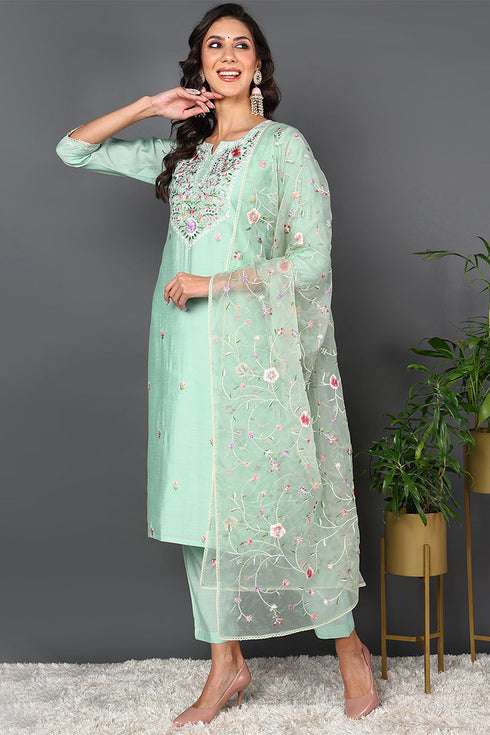 Plus Size Green Silk Blend Solid Embroidered Straight Style Suit Set